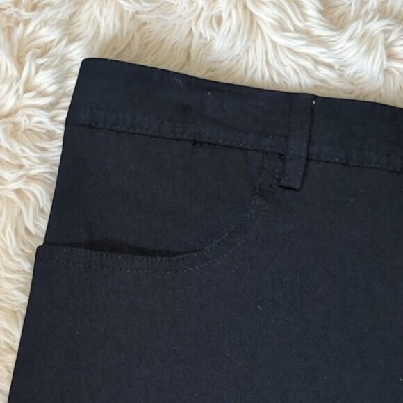 Mario Serrani Classic Black Skort - Picture 2 of 4